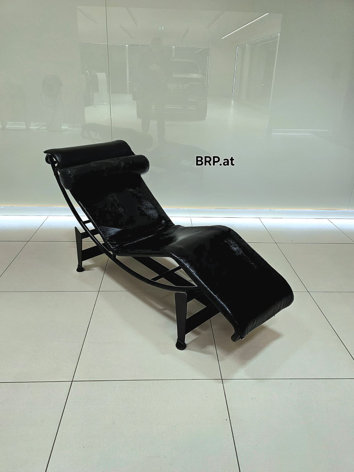brp cassina black 4